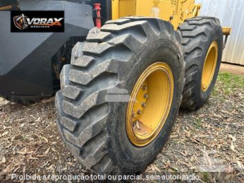 Motoniveladora Caterpillar 120