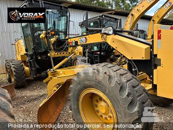Motoniveladora Caterpillar 120