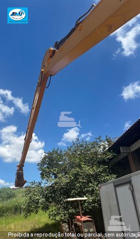 Escavadeira JCB JS220 LR