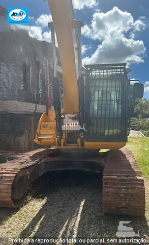 Escavadeira JCB JS220 LR
