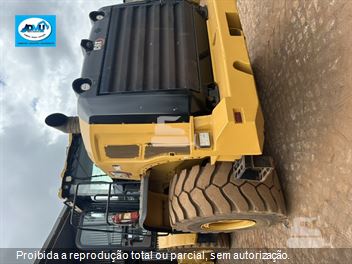Pá Carregadeira Caterpillar 966L