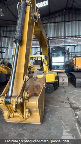 Escavadeira Caterpillar 320GC