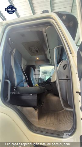 Caminhão Volvo VM 270 6x2 2p (Diesel) (E5)