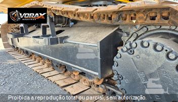 Escavadeira Komatsu PC200