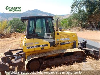 Trator de Esteira New Holland D140 B