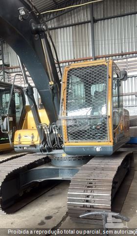 Escavadeira Hyundai R200-9B