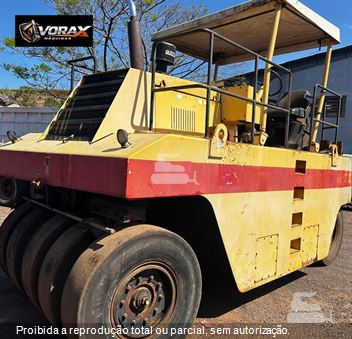 Rolo Compactador Dynapac CP271