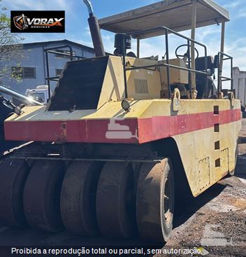 Rolo Compactador Dynapac CP271