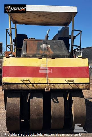 Rolo Compactador Dynapac CP271