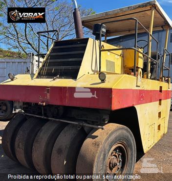 Rolo Compactador Dynapac CP271