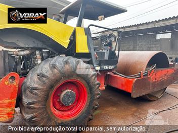 Rolo Compactador Dynapac CA250