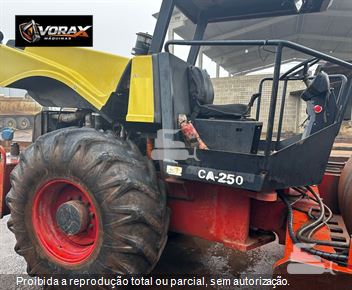 Rolo Compactador Dynapac CA250
