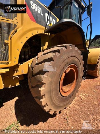 Pá Carregadeira Caterpillar 966L