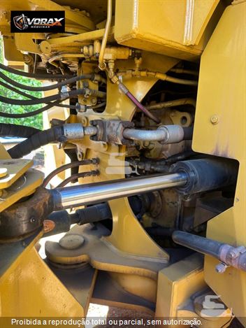 Pá Carregadeira Caterpillar 966L