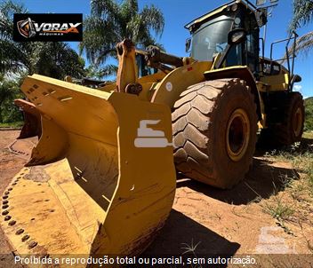Pá Carregadeira Caterpillar 966L