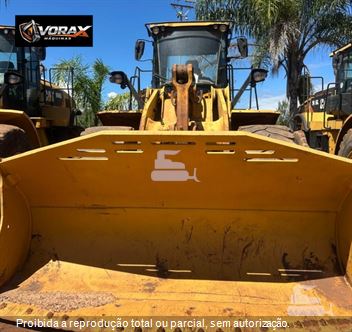 Pá Carregadeira Caterpillar 966L