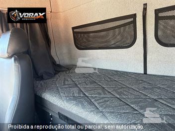 Caminhão Mercedes-Benz Axor 2644 S 6x4 2p (diesel)