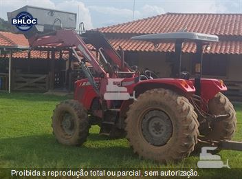 Trator Agrícola Massey Ferguson MF 4275