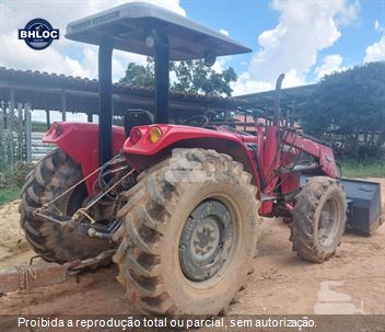 Trator Agrícola Massey Ferguson MF 4275
