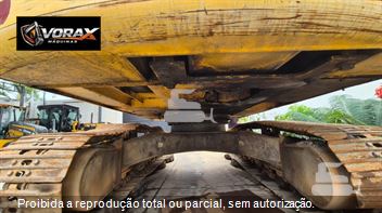 Escavadeira New Holland E245 C
