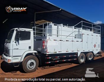 Caminhão Mercedes-Benz Atron 2729 6x4 2p (diesel) (E5)
