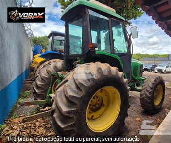 Trator Agrícola John Deere 6415 (106cv)
