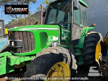 Trator Agrícola John Deere 6415 (106cv)