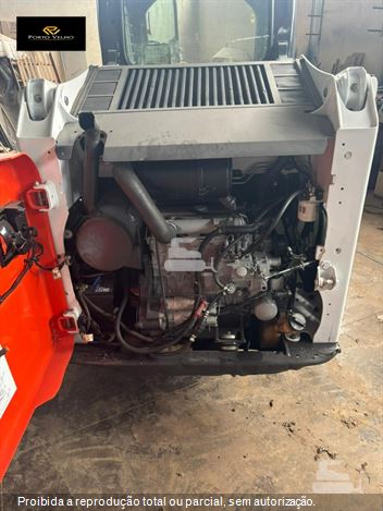 Mini-Carregadeira Bobcat S450