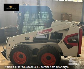 Mini-Carregadeira Bobcat S450