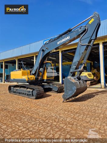Escavadeira Hyundai R220LC-9