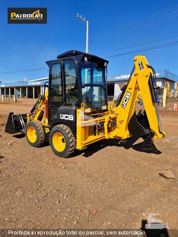 Mini-Retroescavadeira JCB 1CX