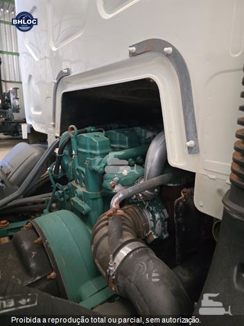 Caminhão Volvo VM 270 6x4 2p (Diesel) (E5)