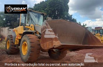 Pá Carregadeira Volvo L110F