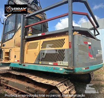 Escavadeira Florestal Volvo EC220DL