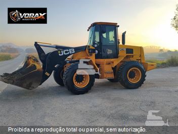 Pá Carregadeira JCB 422 ZX