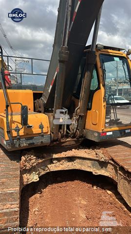 Escavadeira Hyundai R220LC-9