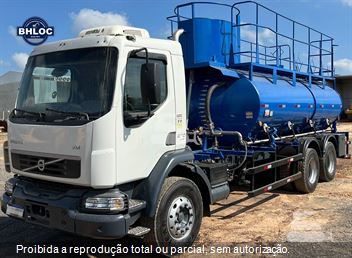 Caminhão Volvo VM 270 6x4 2p (Diesel) (E5)