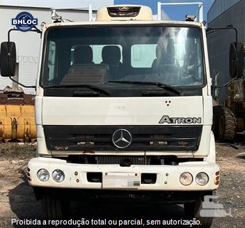 Caminhão Mercedes-Benz Atron 2729 6x4 2p (diesel) (E5)