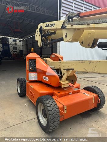 Plataforma Aérea (Elevatória) JLG E450 AJ