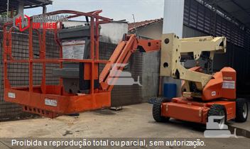 Plataforma Aérea (Elevatória) JLG E450 AJ
