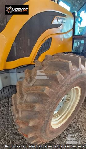 Trator Agrícola Valtra BH224 HiTech
