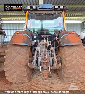 Trator Agrícola Valtra BH224 HiTech