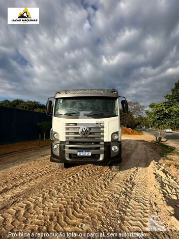 Caminhão Volkswagen 31-330 E Constellation 6x4 2p (Diesel)(E5)