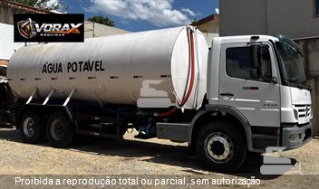 Caminhão Mercedes-Benz Atego 2425 3-Eixos 2p (diesel)