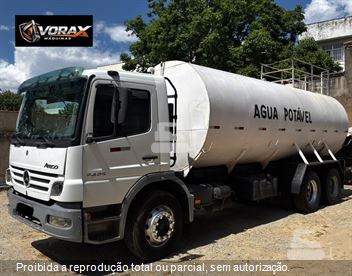Caminhão Mercedes-Benz Atego 2425 3-Eixos 2p (diesel)