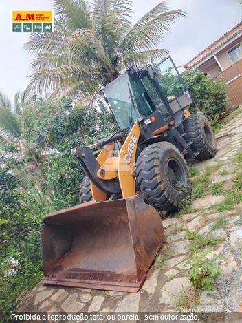 Pá Carregadeira Case 621E
