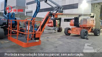 Plataforma Aérea (Elevatória) JLG 800 AJ