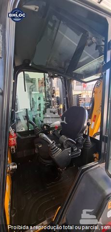 Mini-Retroescavadeira JCB 1CX