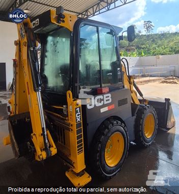 Mini-Retroescavadeira JCB 1CX