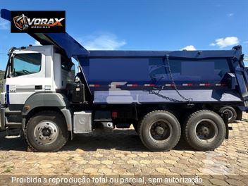 Caminhão Mercedes-Benz Axor 4144 K 6x4 2p (diesel)